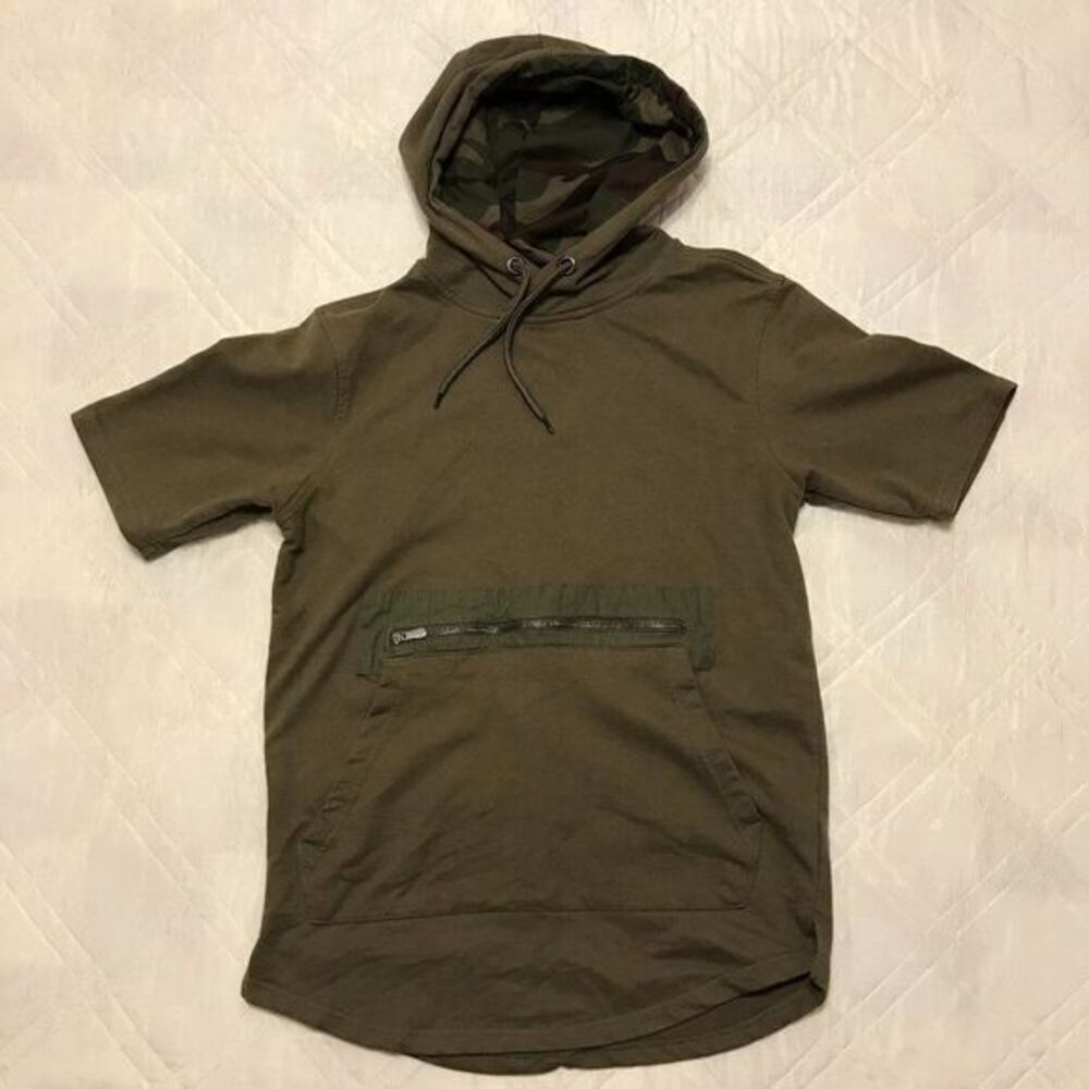 CSG women's short sleeve green/camo hoddie‎ medium